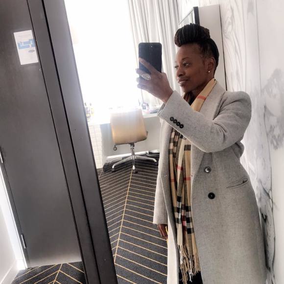 Meet your Posher, Polly - Picture 1 of 1